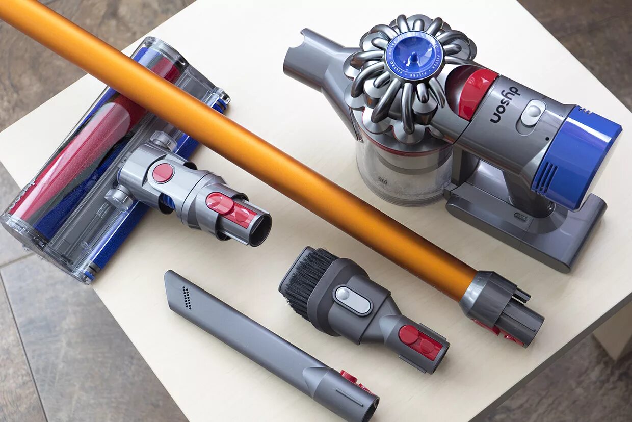 Dyson v8 absolute. Пылесос Dyson v8 absolute. Dyson v8 absolute насадки. Пылесос Дайсон 8.