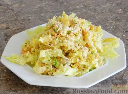 Жареная пекинская капуста с курицей
