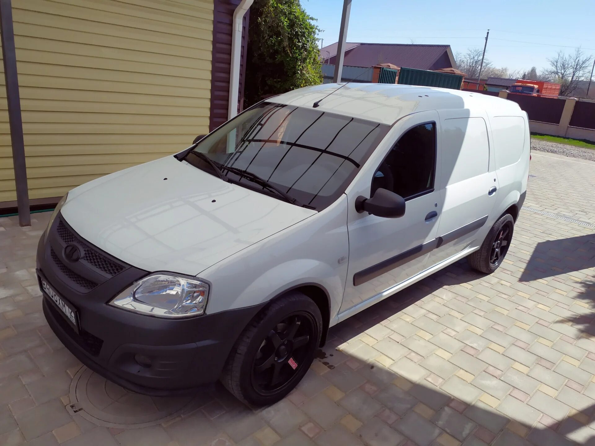 Ларгус фургон тюнинг фото Новый образ Lada Largus Фургон, 1,6 л, 2013 года стайлинг DRIVE2