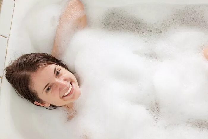 Фотосессия в ванной комнате. Купается в ванной. Красивая женщина в ванной. Девушка купается в ванной. Девушка в ванне.