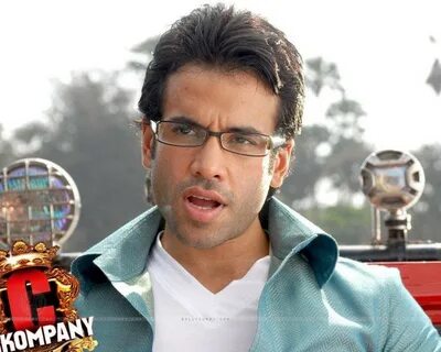 Tusshar Kapoor Wearing Specs.