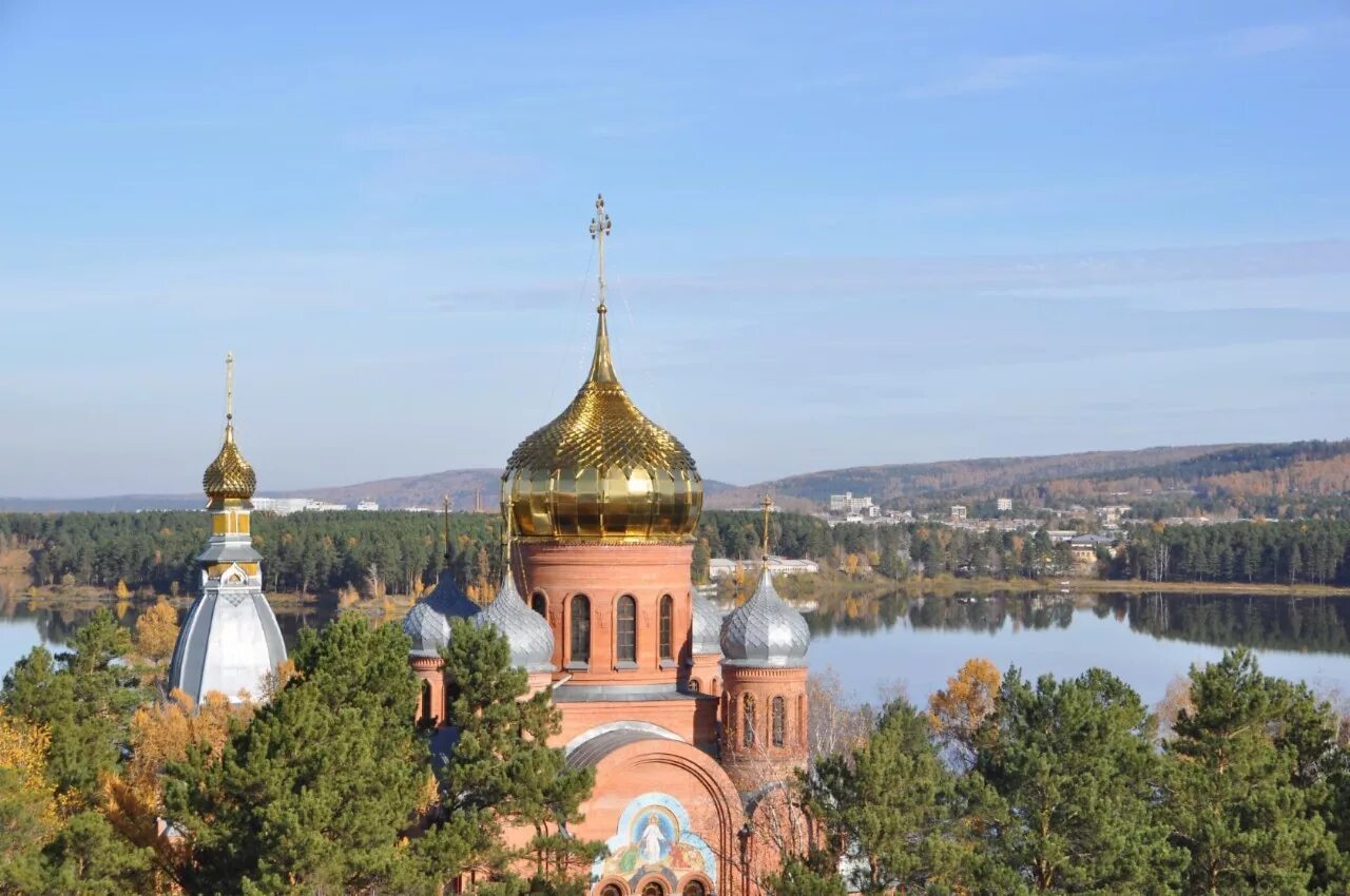 Железногорск красн край. Храм Михаила Архангела в Железногорске. Храм Михаила Архангела в Железногорске Красноярского края.