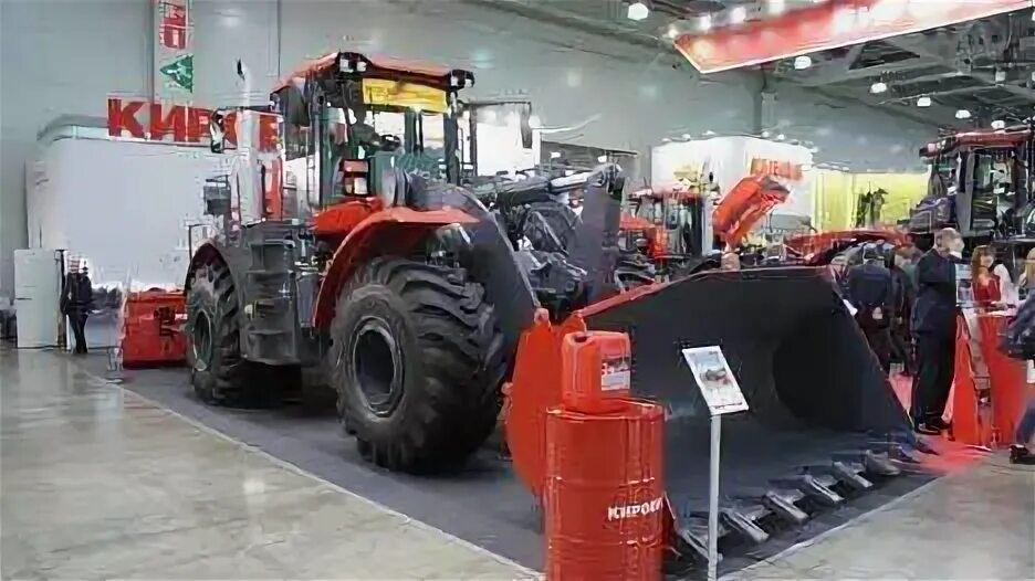 Кировец к 708 удм. Погрузчик кировец к 708удм. трактор кировец к 708 удм. универсальная дорожная машина к-708удм.