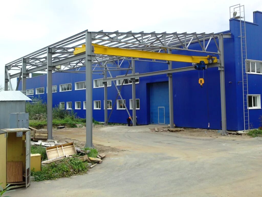 Лысьвенский металлургический завод. Цех из металлоконструкций. Промы бр. Пром. Воронежский шинный завод сверху.