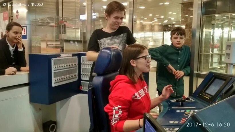 Баумана. Профориентация московский. В ч 14258 сергиев посад 2017. Центр профориентации московского метро. Метро выставочная центр профориентации.