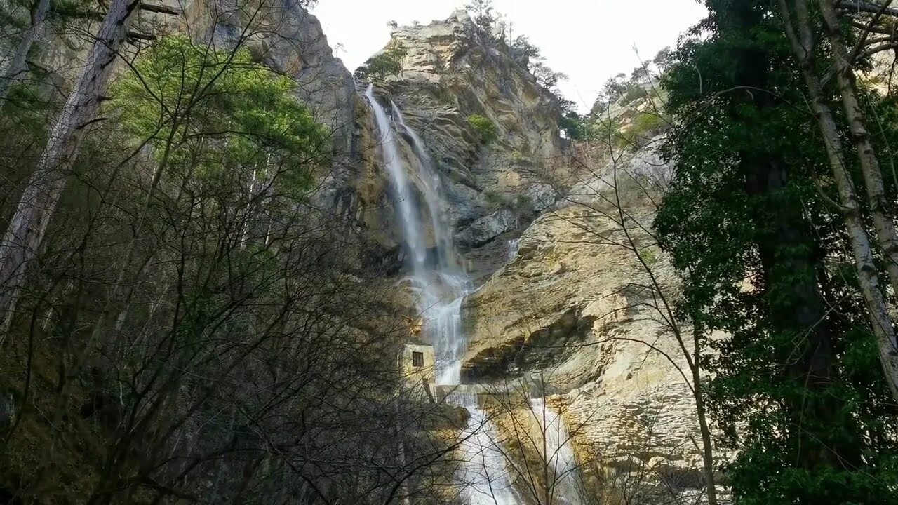 Водопад Учан-Су. Водопад Учан-Су в Ялте. Учан-Су — самый высокий водопад Крыма.. Алупка водопад Учан Су.
