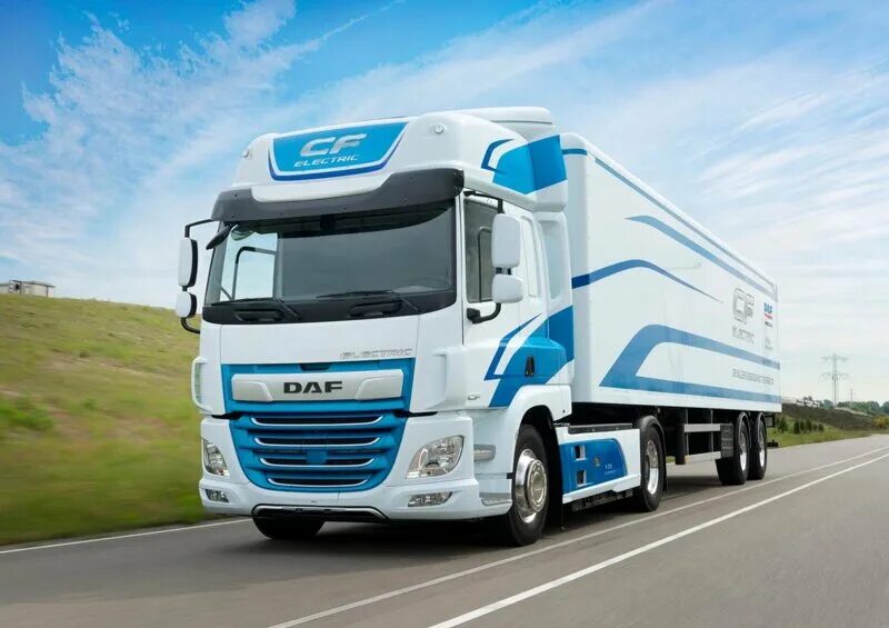 Машина дав производитель. DAF LF CF XF. Даф тягач 2019. DAF Trucks CF. Даф тягач 2018.