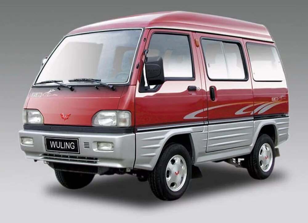 Mitsubishi mini купить. Судзуки микроавтобус 4х4. Сузуки микроавтобус 4х4 бензин. Suzuki carry 2023. Тойота микровэн 4х4.