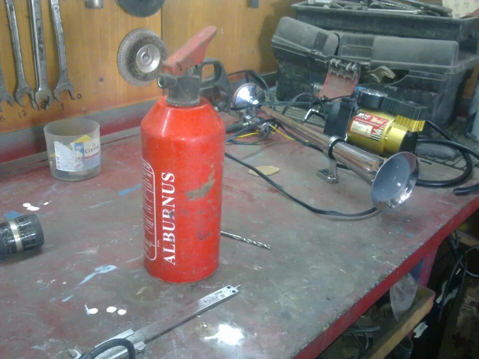 Масло влагоотделитель компрессора mch-6. Осушитель влагоотделитель для компрессора эк-2-150. Компрессор с412м осушитель воздуха для компрессора. Влагоотделитель для компрессора своими руками. Компрессор к2-150 осушитель воздуха.