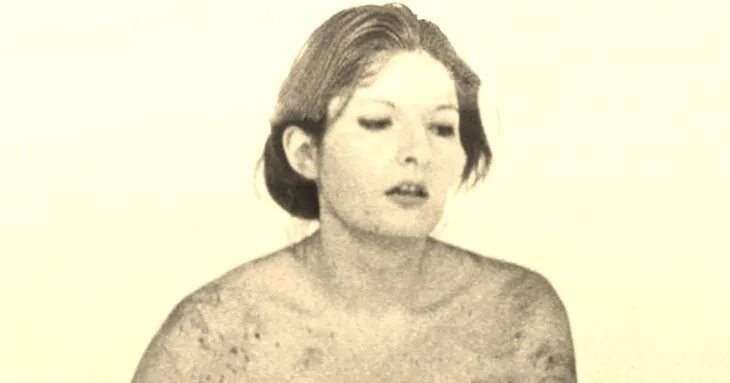 Абрамович художница эксперимент. Марина абрамович эксперимент. неаполь 1974 марина абрамович. марина абрамович 1970 эксперимент. марина абрамович 1974 голая.