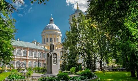Святые места в питере