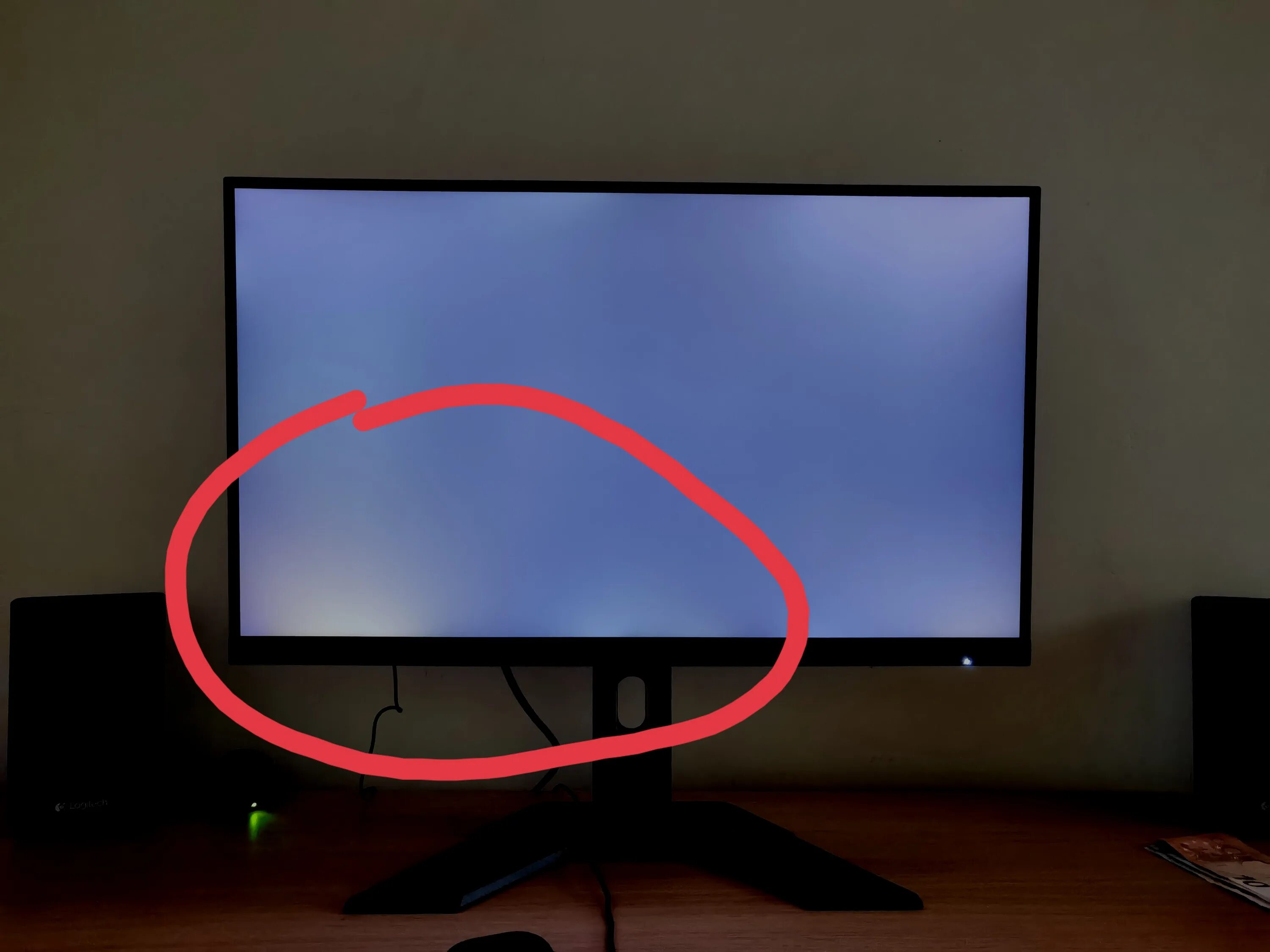 Monitor backlight led. Loc monitor led backlight. backlight bleeding. bleeding monitor. ips glow.