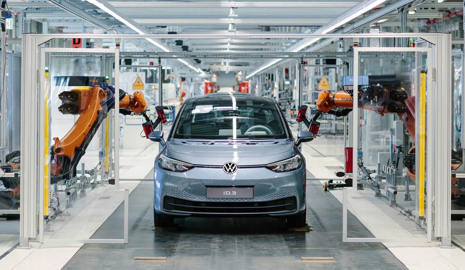 Volkswagen производство. Электрокар Фольксваген id3. Автозавод Фольксваген в Германии. Volkswagen Group электромобили. Volkswagen электроавтомобиль Фольксваген.