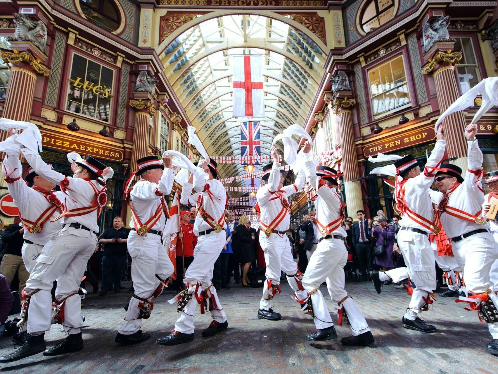 History and traditions. Моррис дансинг Великобритания. Танец Моррис Великобритания. Традиции Англии. Культура Великобритании.