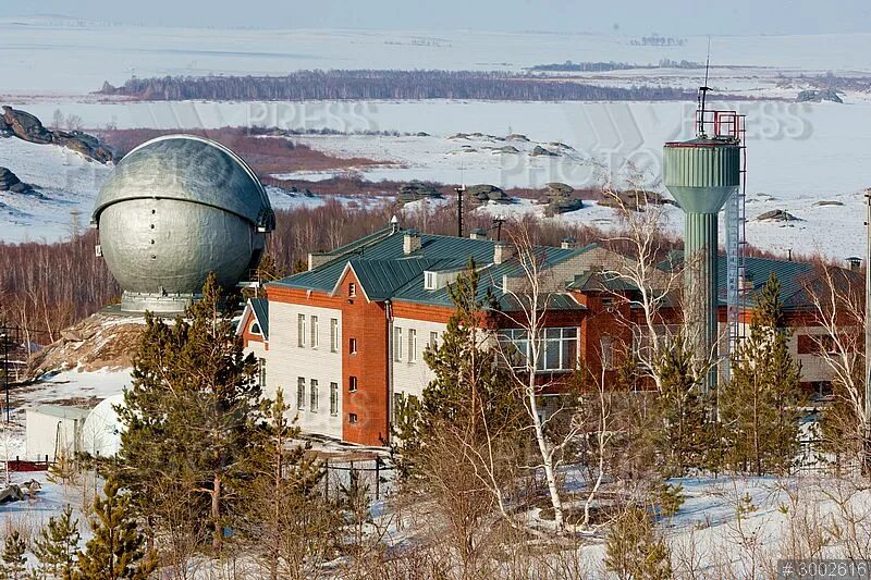 Лазерный центр им. Алтайский оптико-лазерный центр. обсерватория саввушка алтайский. оптико лазерный центр в саввушке.
