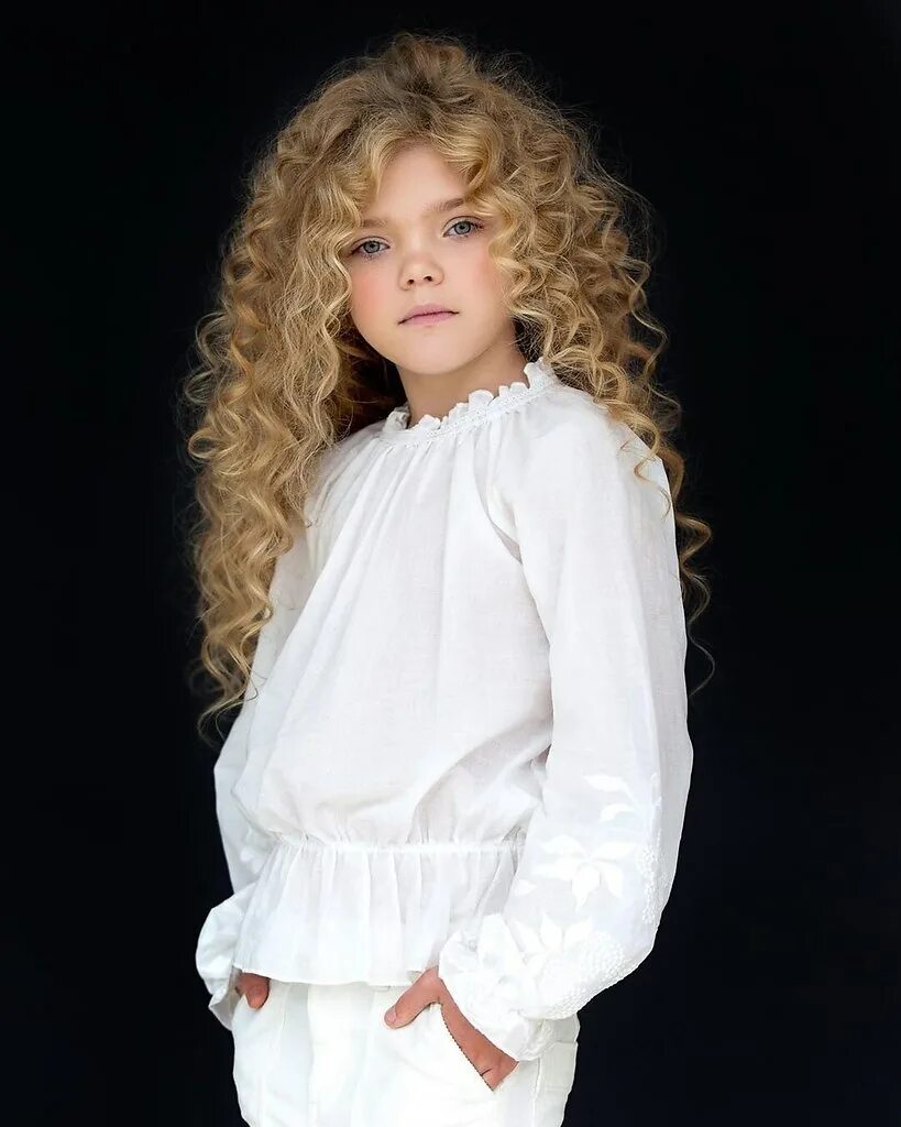 Хочу взять девочку. Хочу взять девочку. Дети сироты. Усыновить ребенка. Девочка.