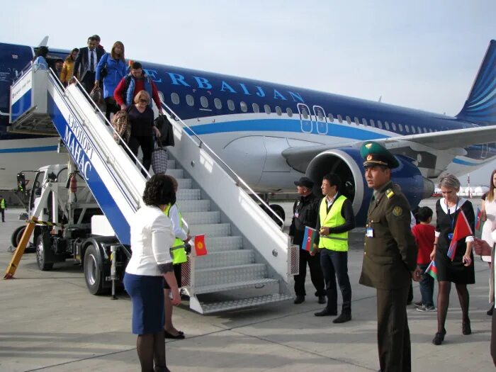 Бишкек египет самолёт. Рейсы в сеул. Рейсы в киргизию. Челябинск бишкек. Аэропорт иссык куль тез джет.