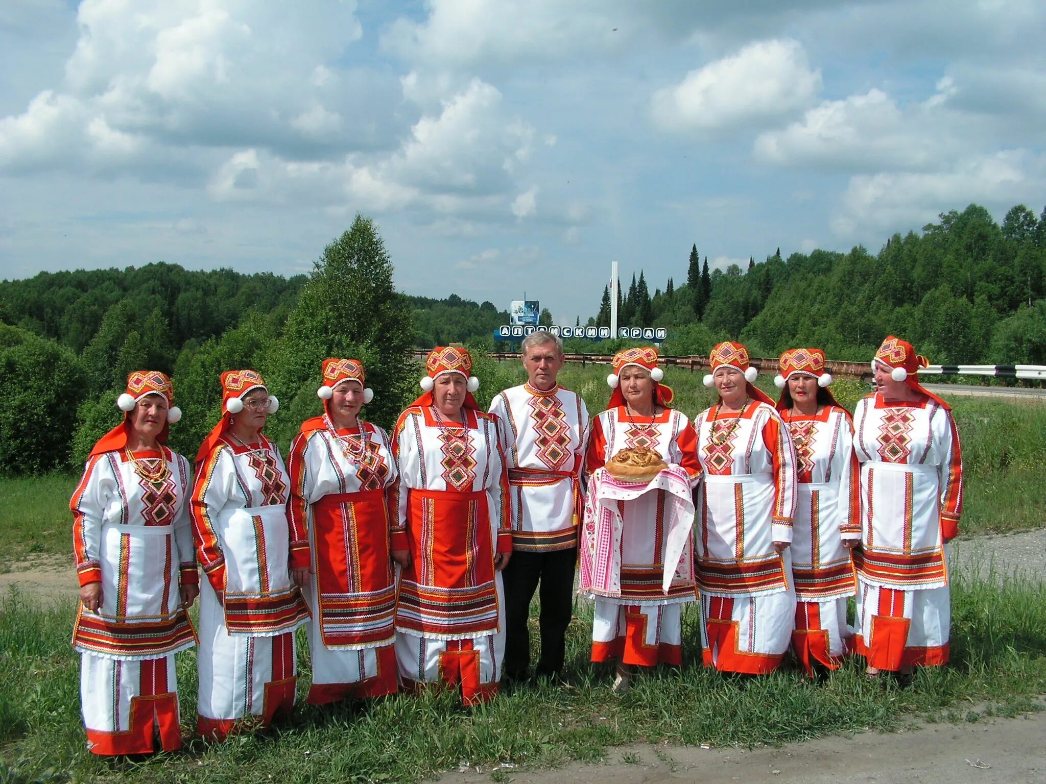 Традиционный костюм мордовского народа