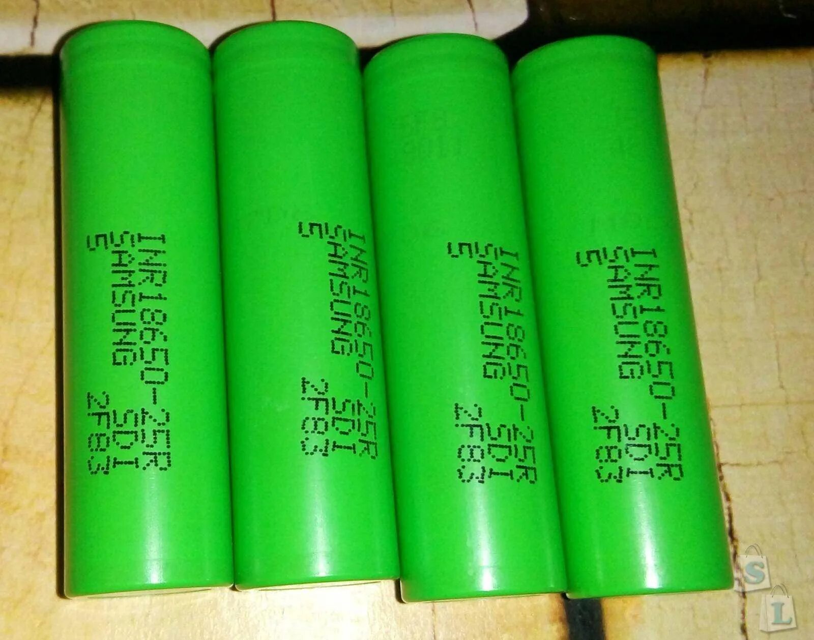 Аккумулятор inr18650 25r. 18650-25p3-. аккумулятор samsung 18650 2500mah. fst 18650 2500 mah. inr18650-25p.