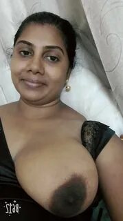 Chennai Wife ki Bade Boobs Selfie 