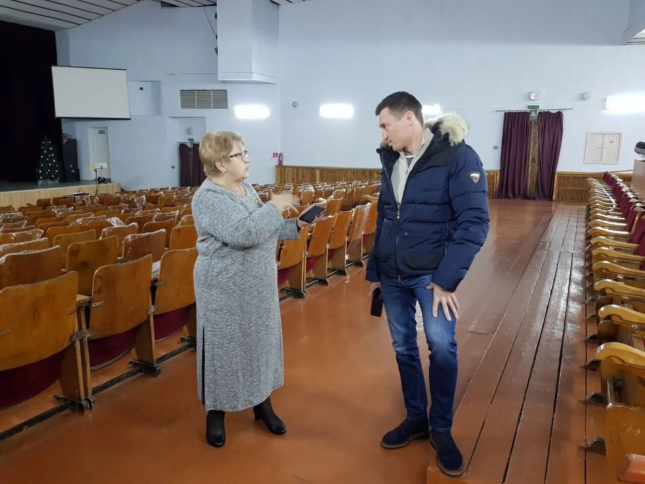 Вакансии в дк. Дом культуры юность березняки. Поздравить танцевальный коллектив. Дк юность березняки кинотеатр. Вакансии в дк.