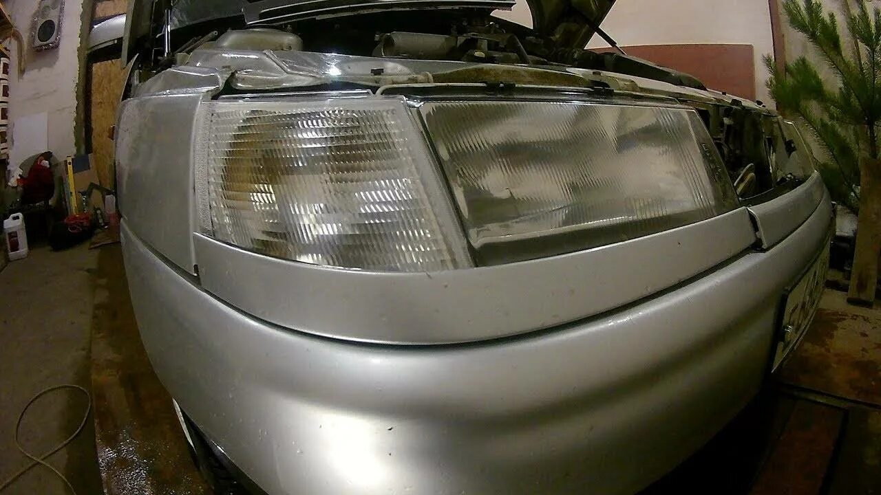 Блок фара ваз 2112. Разбираем фару бош ваз 2110. Снятие фары ваз 2110. Как поменять фару 2110. Крепление передних фар ваз 2110.