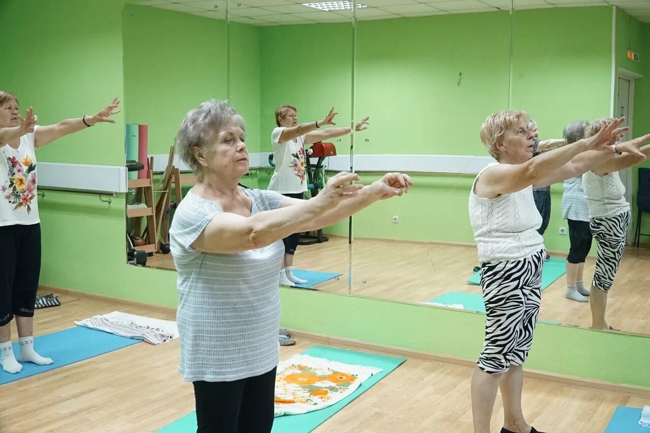 Тренировка с тренером. Лфк индивидуальные занятия. Инструктор по использованию. Лф. Лф.