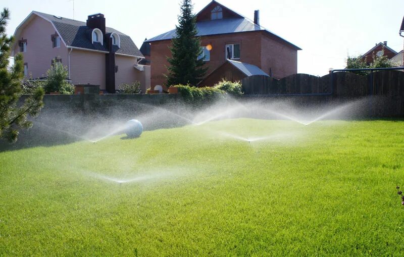 Автополив уфа. Поливочная система для газона. автополив газона. система автоматического полива. автополив на даче.