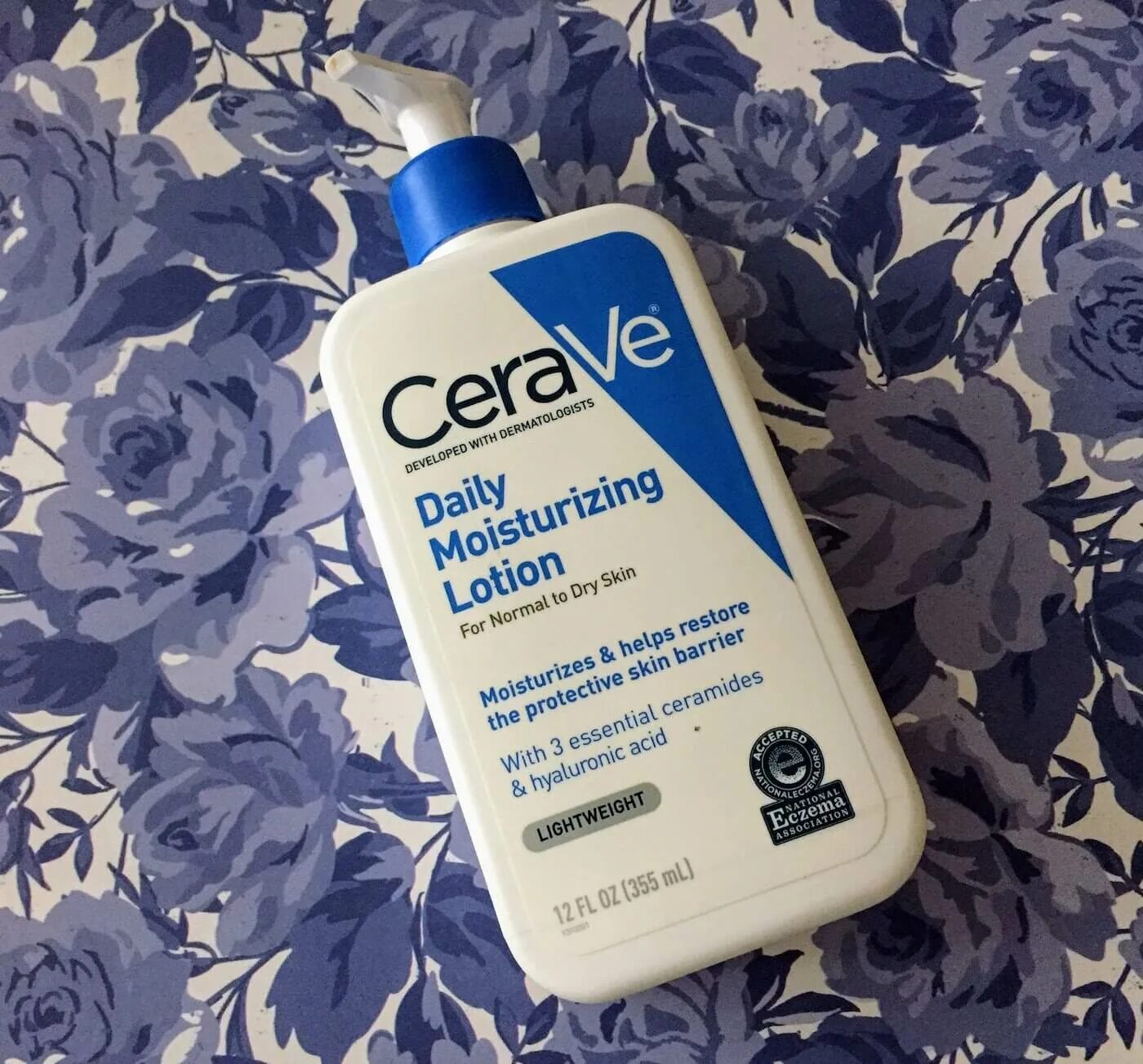 Cerave как пользоваться. Cerave увлажняющий лосьон для лица. лосьон для детей cerave baby moisturizing lotion 237 мл. cerave гель для душа. cera ve крем увлажняющий.