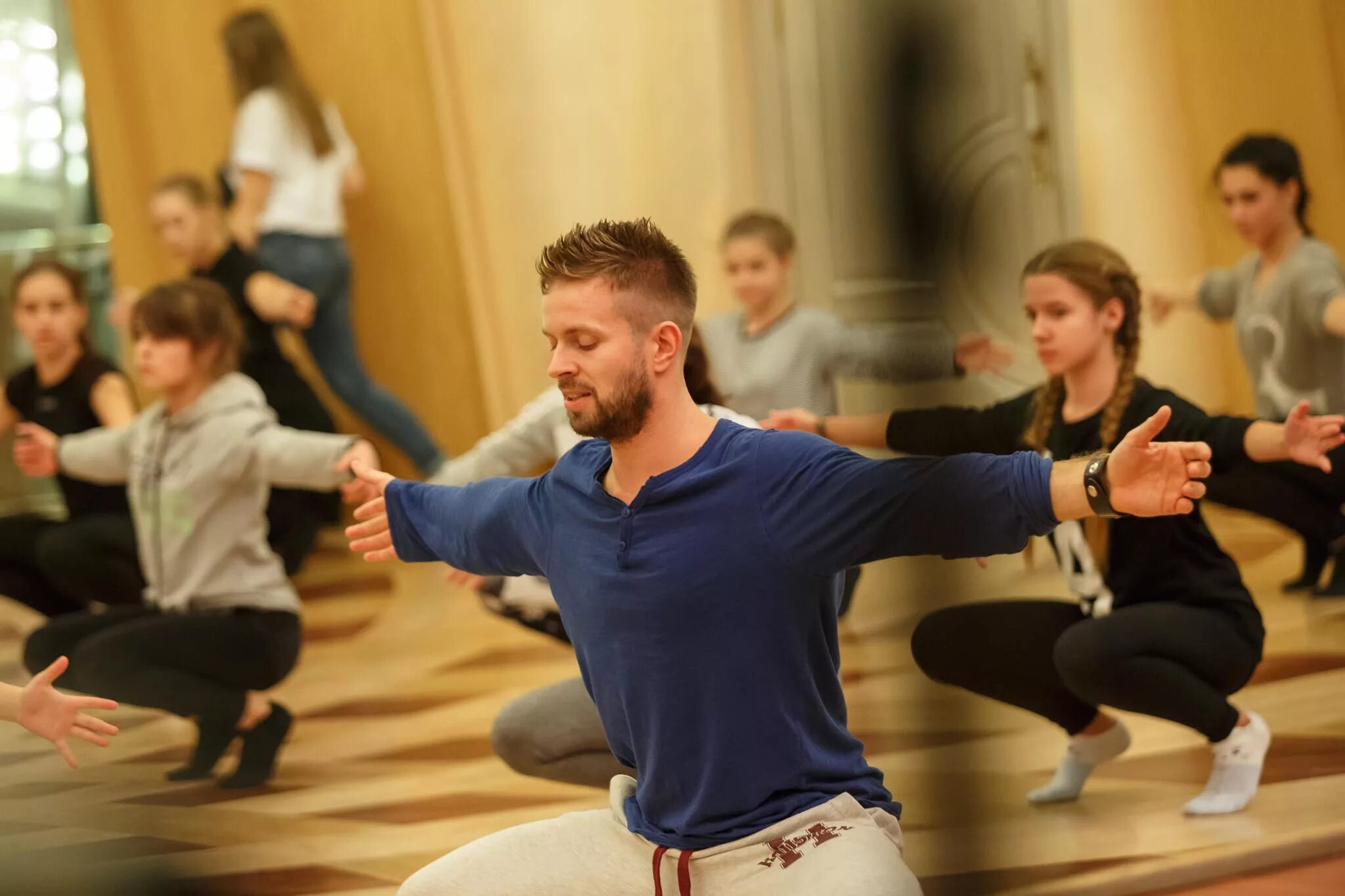 Профессия хореограф. Сергей марченко хореограф. Педагог по танцам. Педагог по танцам. Постановщик балета.