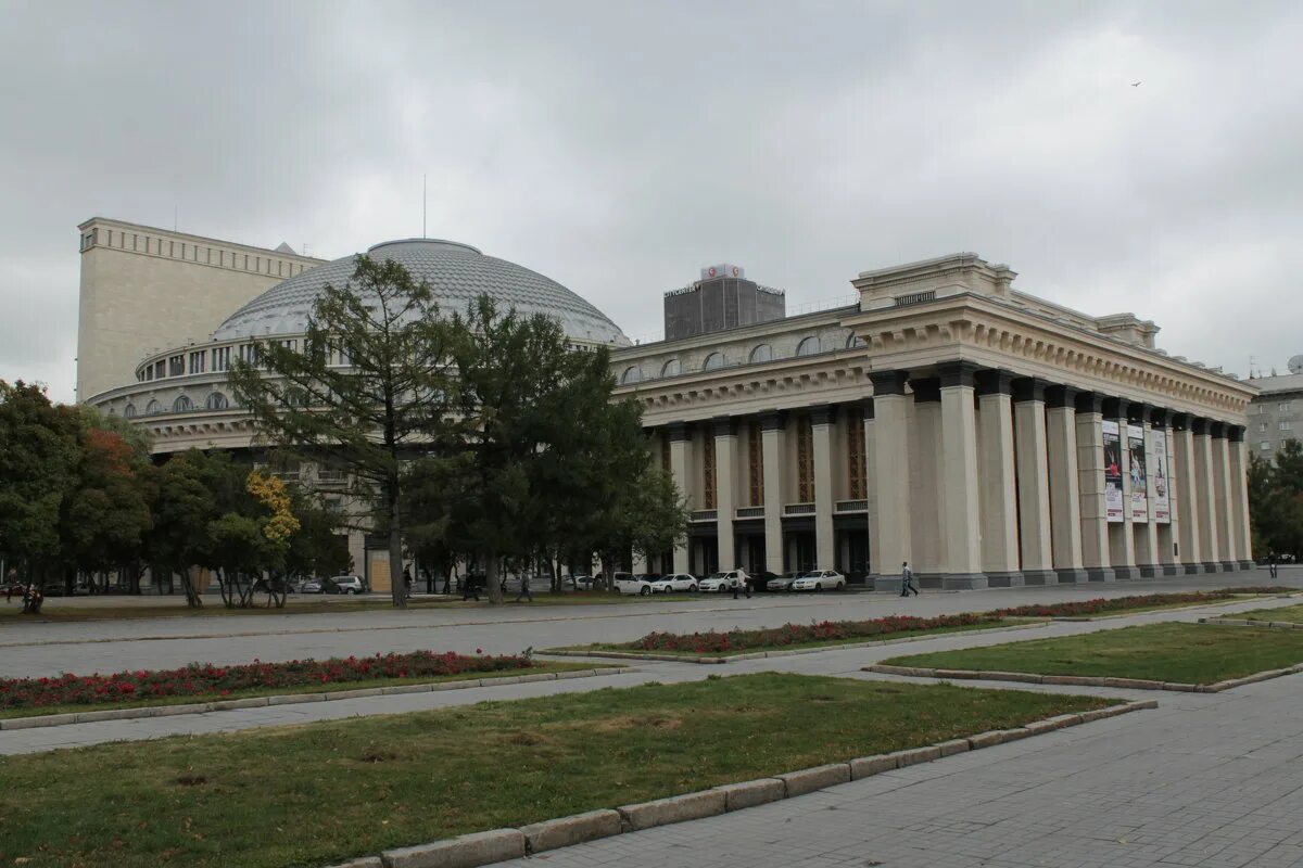 театр оперы и балета ярмарка