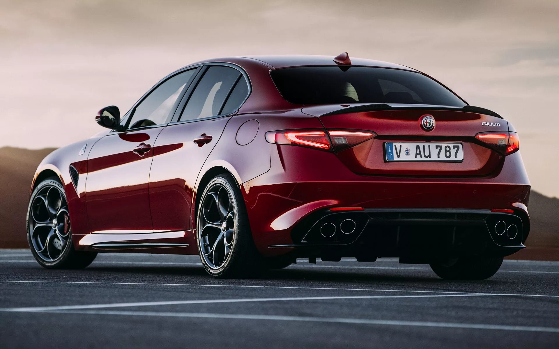 Alfa romeo giulia модель. Romeo giulia. Альфа ромео джулия quadrifoglio. Alfa romeo giulia gt 2021. Альфа ромео джулия квадрифолио.