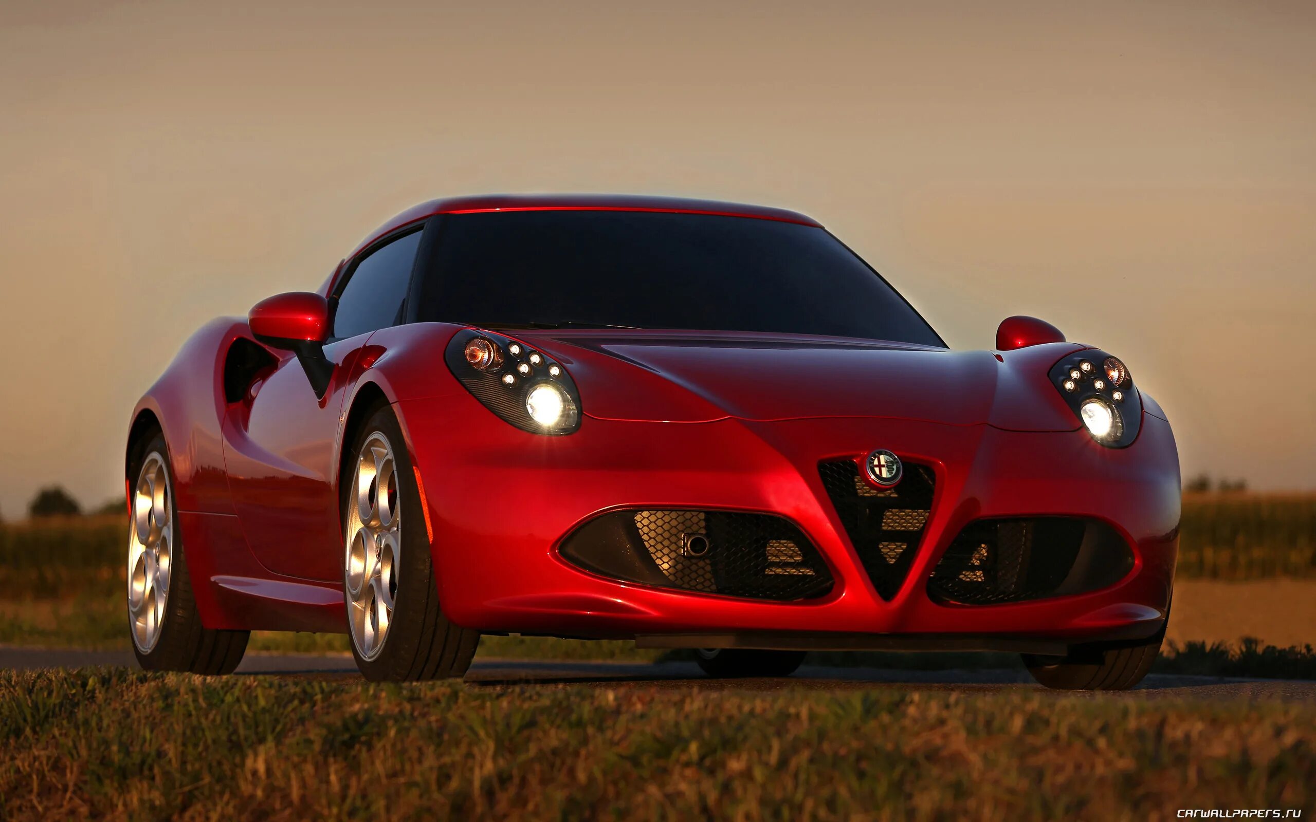 Alfa romeo производители спортивных автомобилей. 2014 Alfa Romeo 4c. Alfa Romeo 4c 2013. Альфа Ромео 4с. Alfa Romeo 4c Coupe.