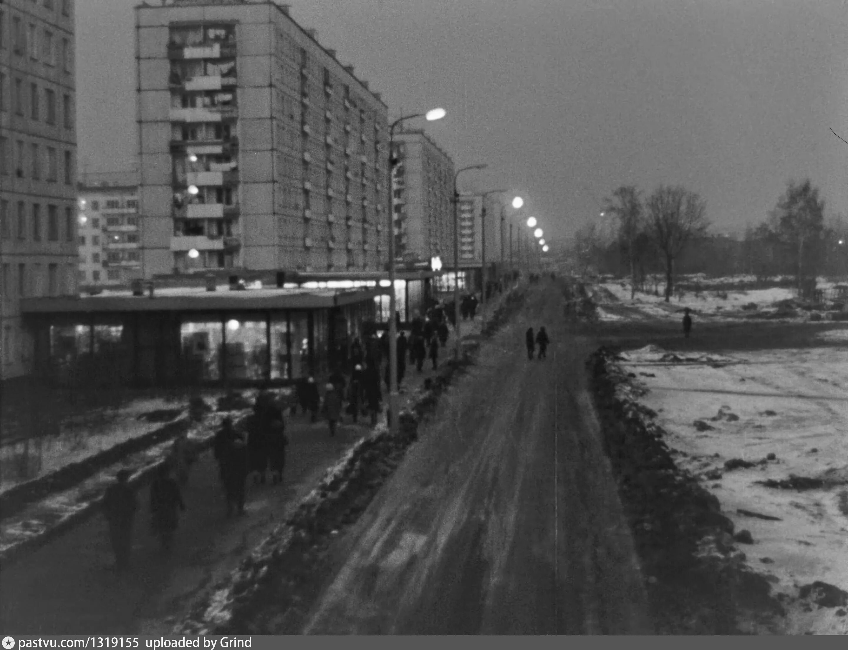 Королев горлового. Проспект королёва 1990 год. Королёв город 2005 год. Проспект королёва 1975 год. Проспект Королева 1980.