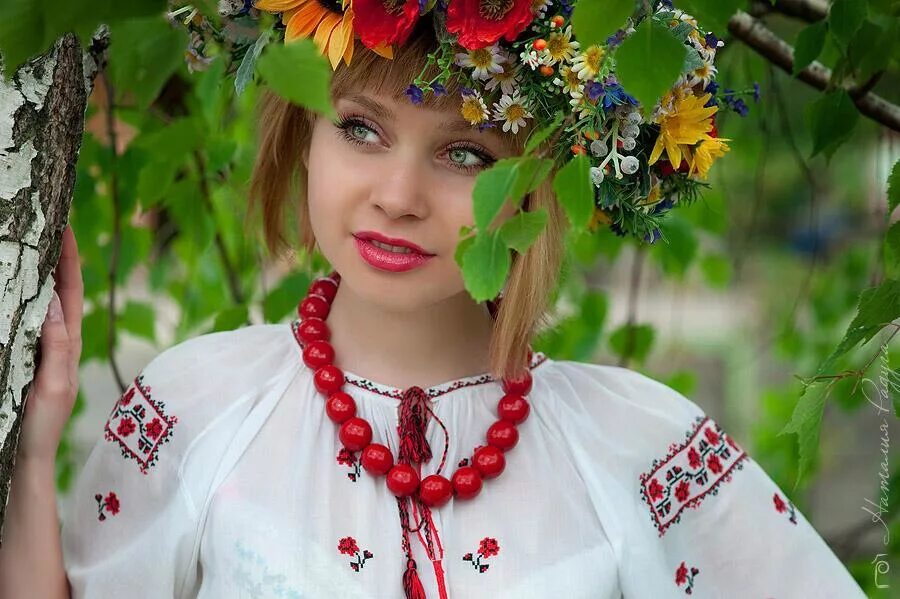 Красивые Украинки. Украинские красавицы. Красивые девушки Украинки. Украинская дивчина.