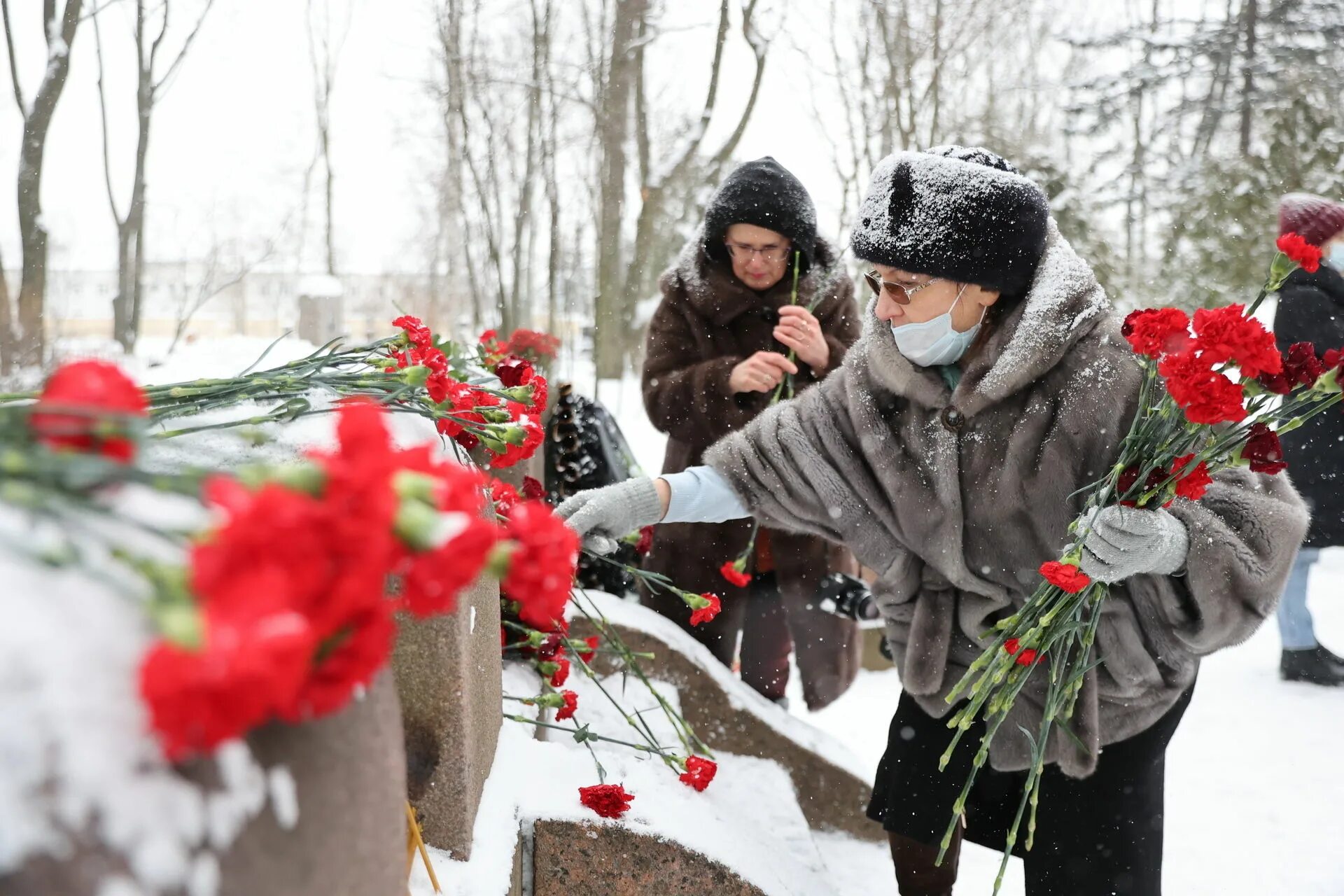 Дни памяти дмитрия. Тематика февраля. В  Петербурге почтили  память  Талькова. Февраль тематические картинки.