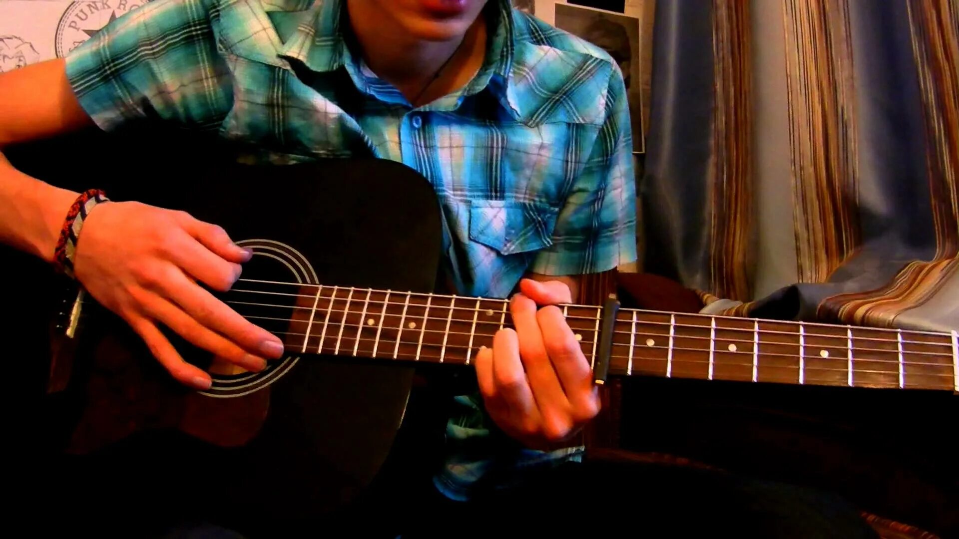 Обучаем игре на гитаре. Как научиться играть на гитаре. Уроки гитары с нуля. Гитара для новичков уроки. Аккорды на гитаре с 0.