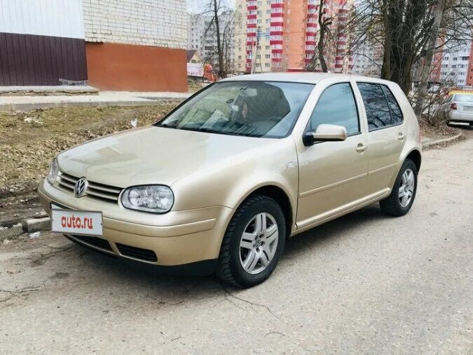 Гольф 4 2001 год. Гольф 4 2001 бежевый. Volkswagen Golf 4 бежевый. Golf 4 2001. Golf 4 Beige.