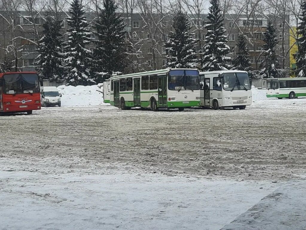 143 автобус маршрут. Новые автобусы киров. автобус киров башарово. автобус 16 киров. 143 автобус.