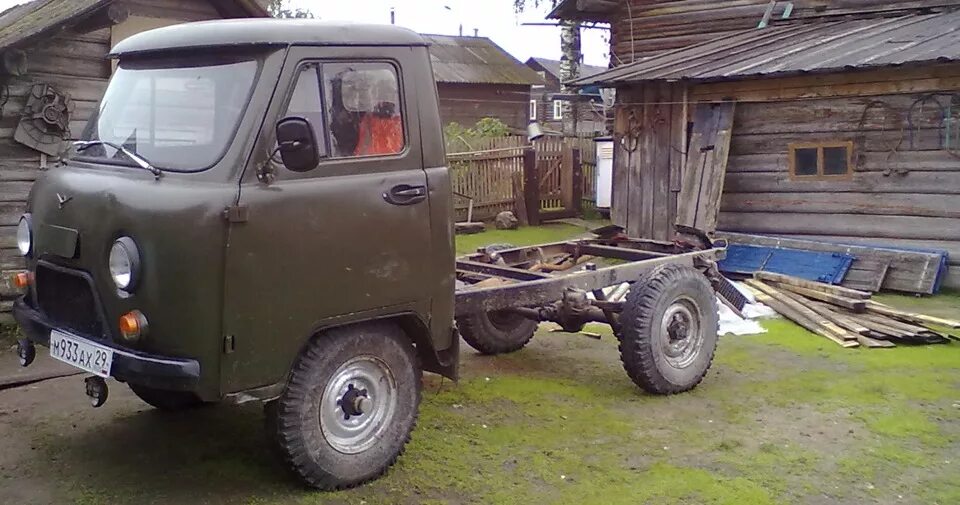 УАЗ 3303 бортовой 1989. УАЗ грузовой 3303. УАЗ 3303 старый. УАЗ головастик бортовой.