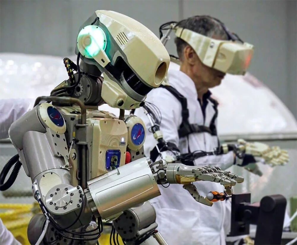 Роботы современные разработки. Skybot f-850. современные роботы.