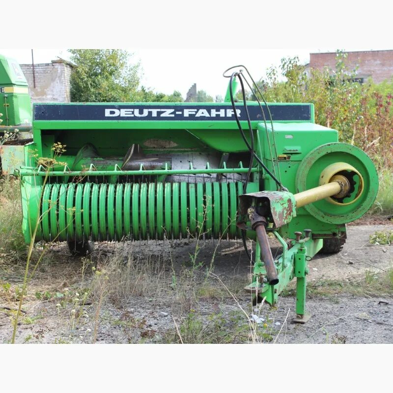 Пресс подборщик Deutz Fahr. Deutz Fahr пресс подборщик тюковый. Дойц фар 490. Игла пресс подборщика Доец Фарт.