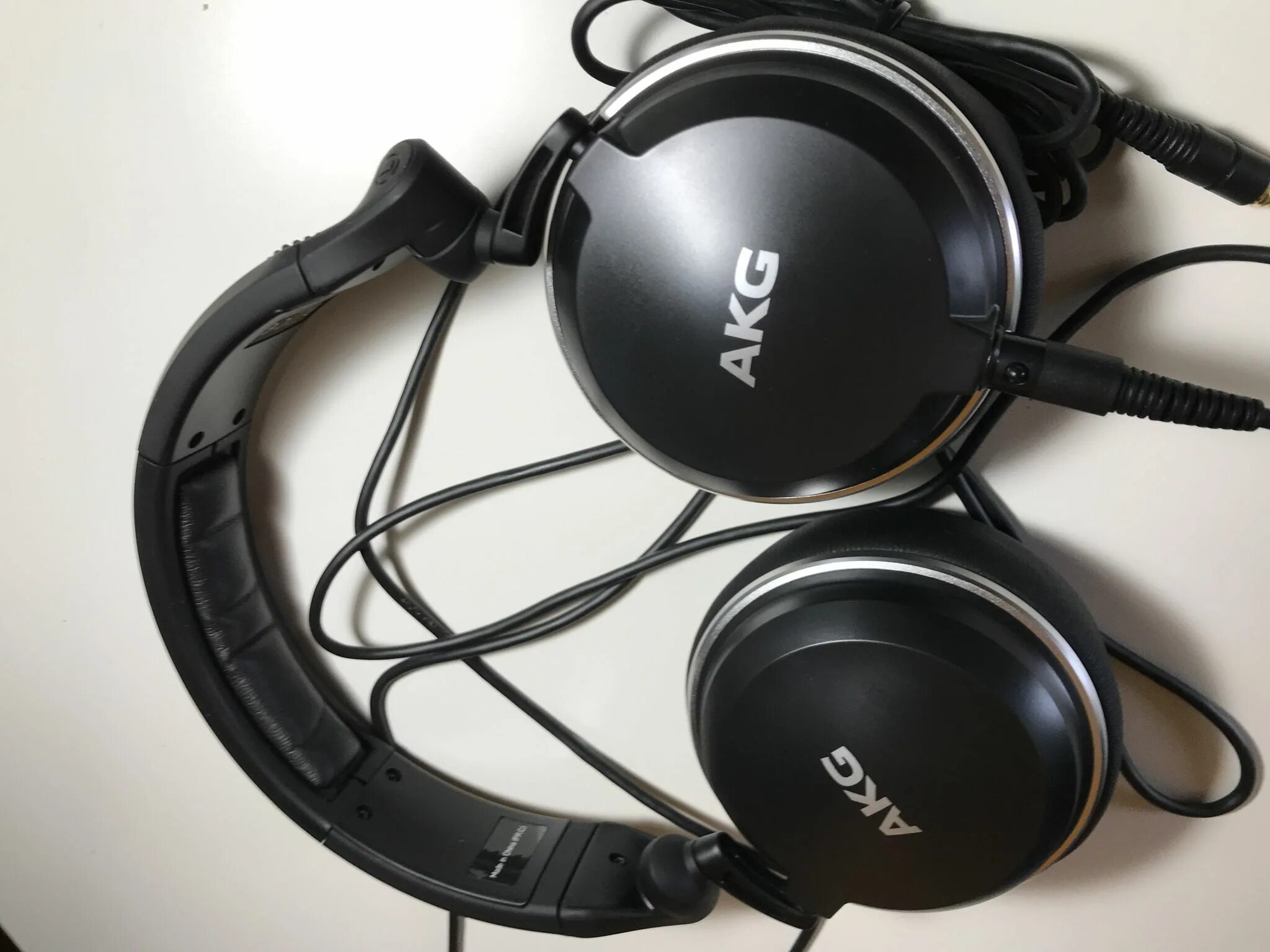 Беспроводные наушники akg. Akg 182. Akg 125 наушники. Akg 182. Akg y500.