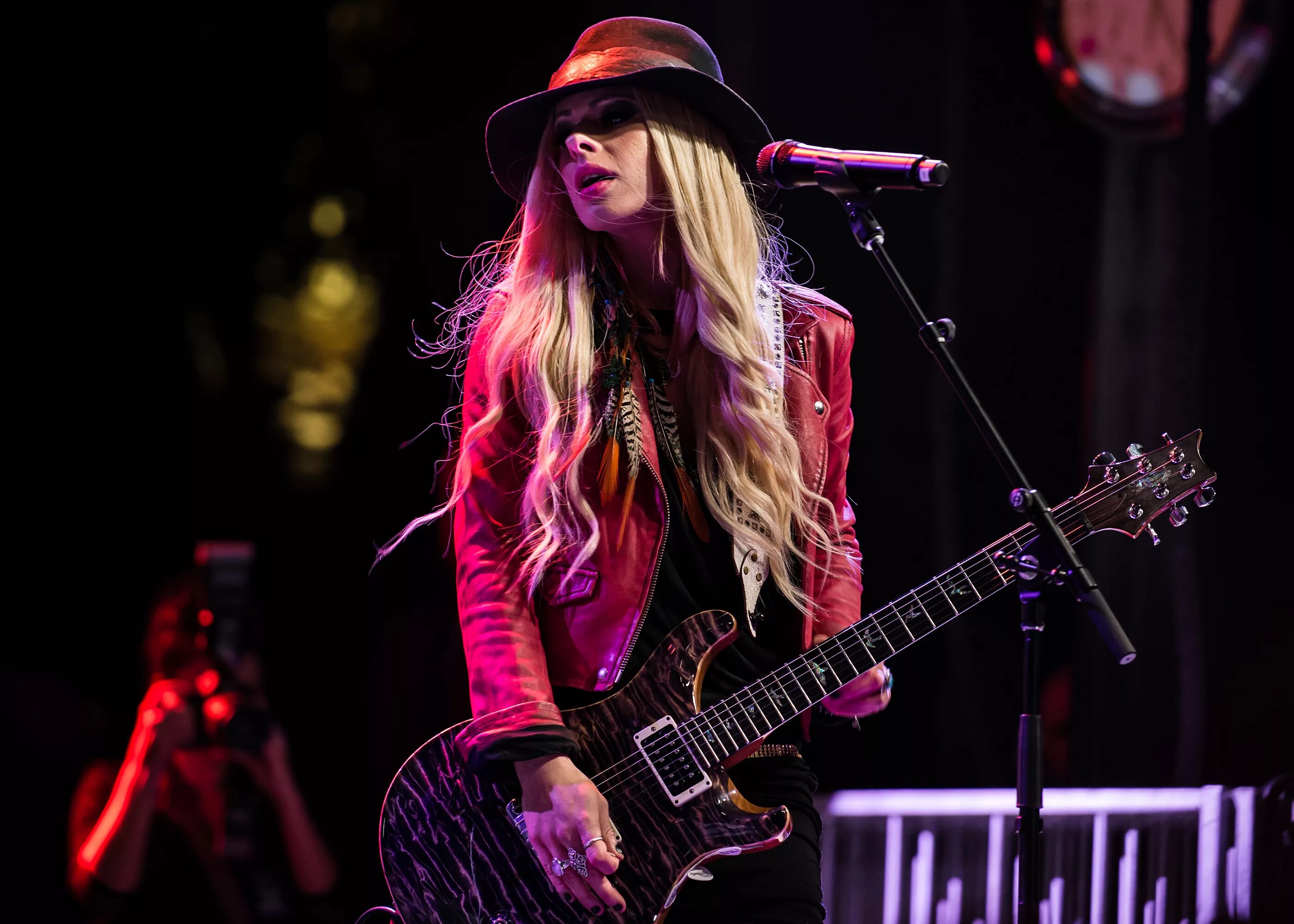 Orianthi. Орианти гитаристка. Орианти панагарис. Orianthi. Orianthi.