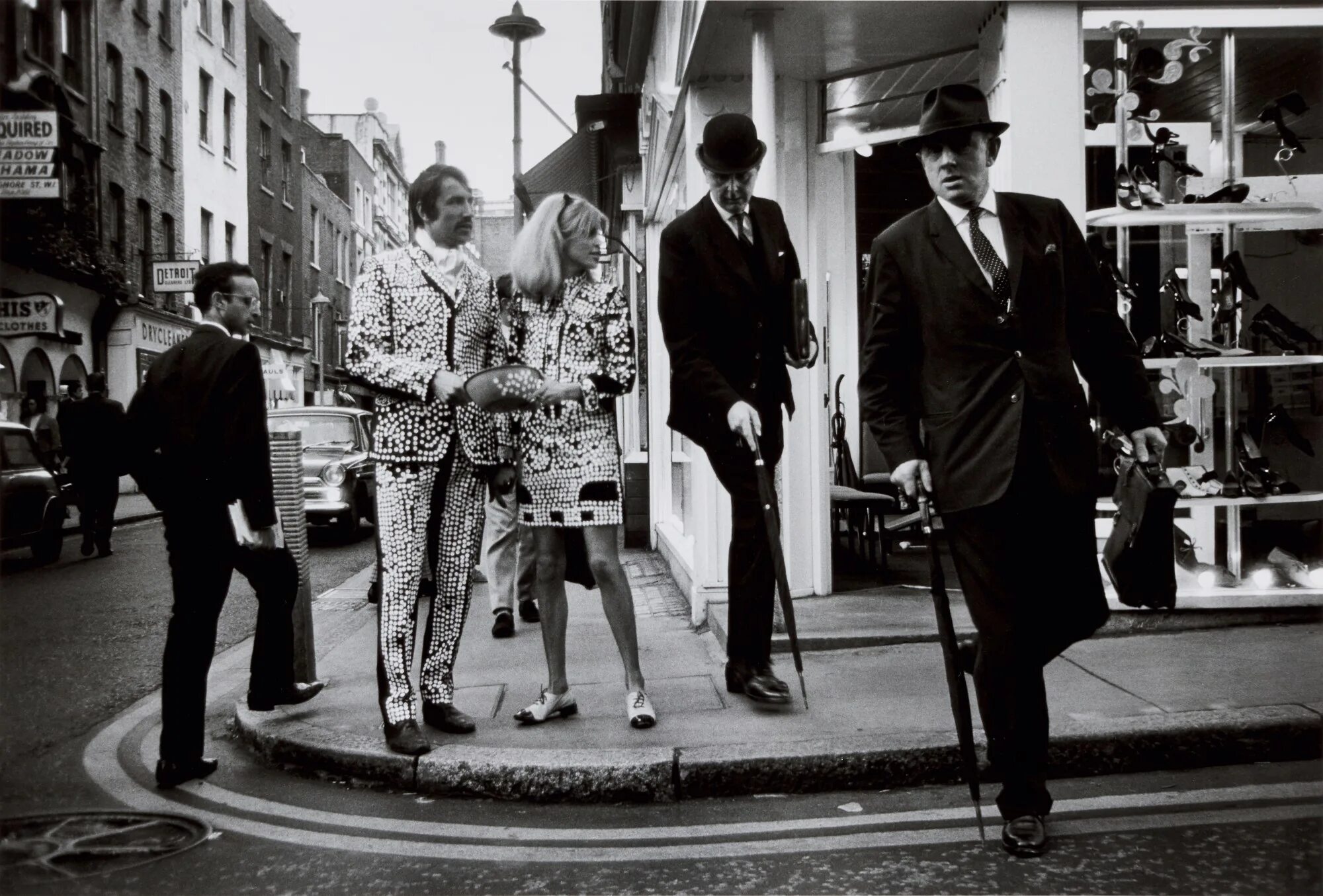 Англия 70 х. Carnaby street london 1966. карнаби стрит лондон 1960. мода в 60-е годы англия. свингующий лондон мода 60х.