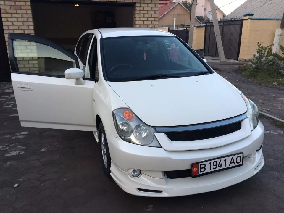 Купить хонда стрим в новосибирске. Mugen Honda Stream rn6. Honda Stream 2001 Mugen. Honda Stream rn1 люк. Обвес Honda Stream rn1 absolute.