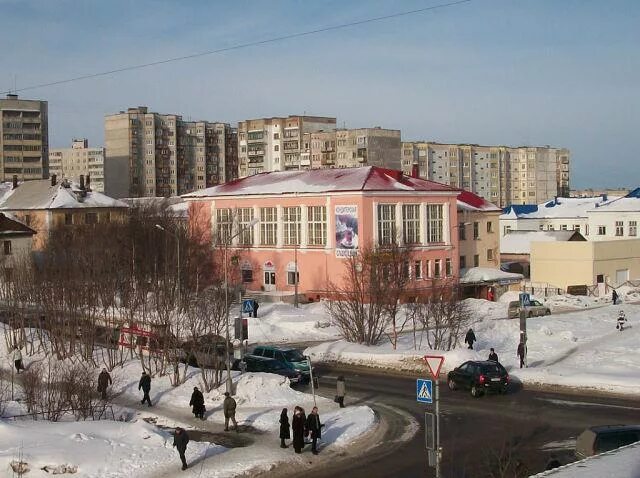 Снять североморск. Североморск ресторан чайка. советская 24 североморск. улица советская североморск. советская 5а североморск.