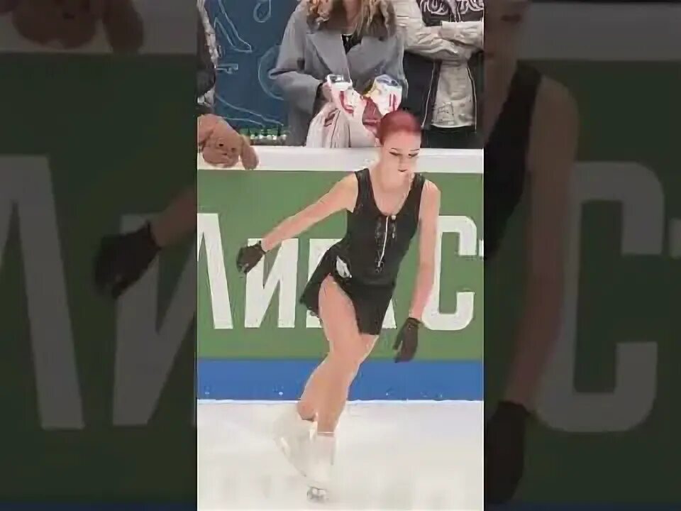 Трусова программа круэлла. Саша трусова круэлла. саша трусова фигуристка круэлла.