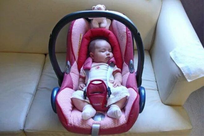 Люлька до скольки лет. Автолюлька для новорожденных. кресло люлька для новорожденных в машину. ребенок в автолюльке. новорожденный в автолюльке.