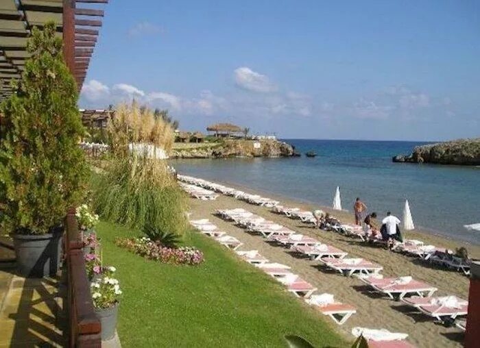 Хуа-хин таиланд. Escape beach. Пляж эскейп северный. Кирения северный кипр пляжи. Escape beach.